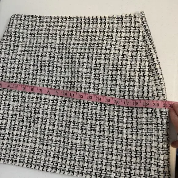 LOFT Tweed Mini Skirt Women's Size 10 Metallic Sequin Black White Party Holiday - Picture 10 of 13